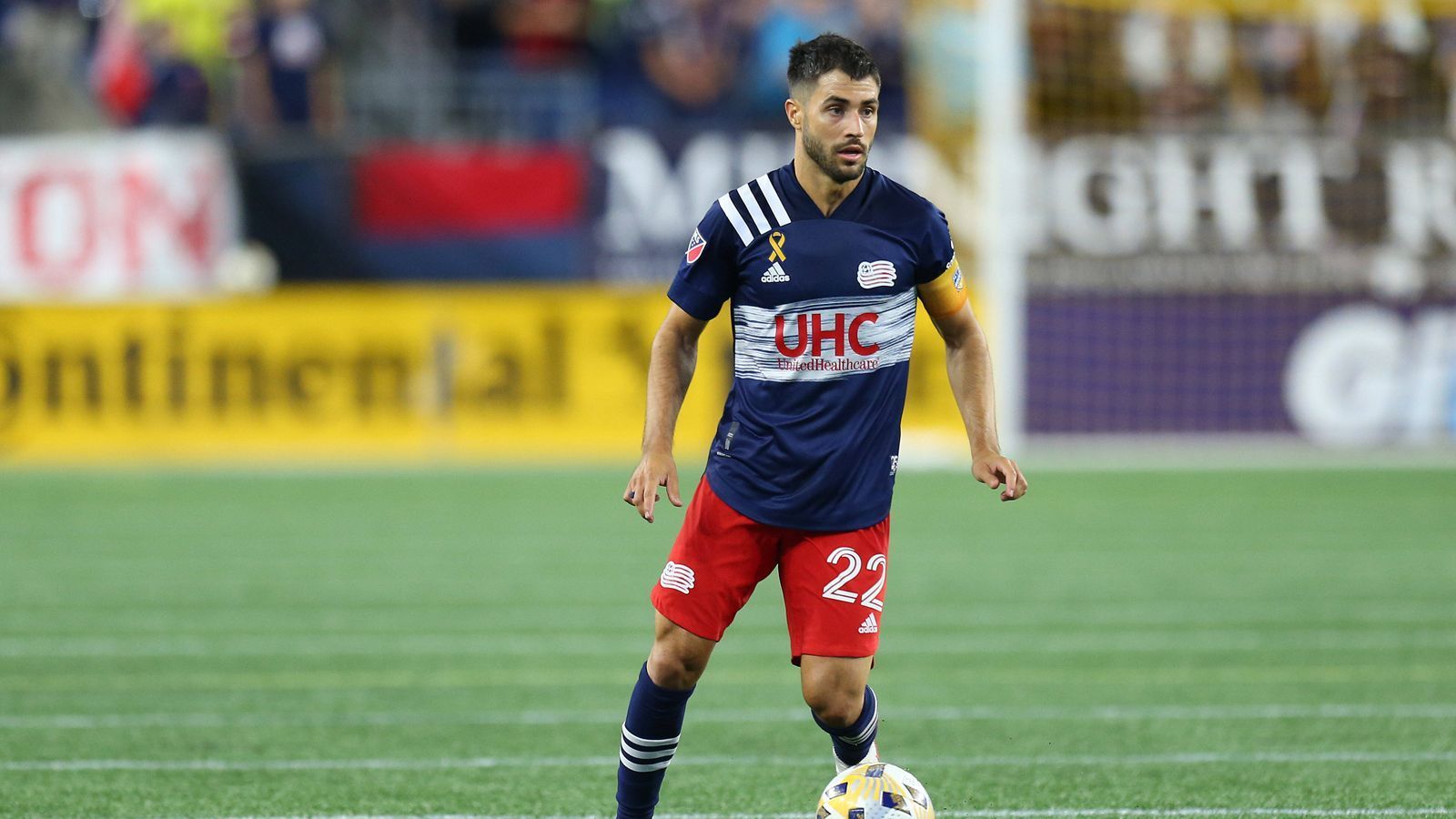 
                <strong>Carles Gil (spielt seit 2019 für New England Revolution)</strong><br>
                Carles Gil hat dieser MLS-Saison seinen Stempel aufgedrückt. So führte er mit elf Torvorlagen nicht nur die Liga bei den Assists an, sondern schoss auch noch vier Treffer selbst. Vor allem dank Gil erreichte New England Revolution erstmals nach 26 Jahren wieder die beste Bilanz der gesamten MLS.
              