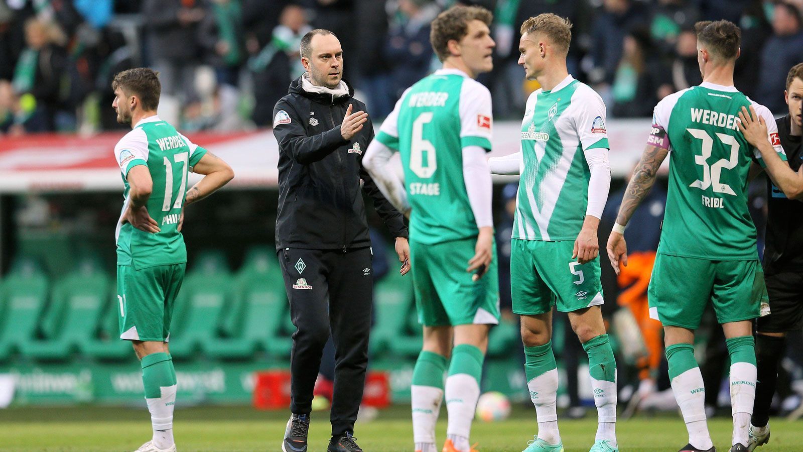 
                <strong>SV Werder Bremen: 12. Platz, 35 Punkte, 50:62 Tore</strong><br>
                &#x2022; 33. Spieltag: 1. FC Köln (H, 10.)<br>&#x2022; 34. Spieltag: Union Berlin (A, 4.)<br>Wenn Ihr durchtippen wollt, wer am Ende wo landet: Hier geht es zum ran Tabellenrechner
              