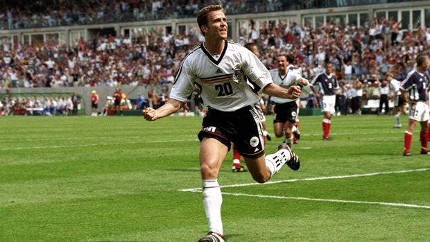 
                <strong>Oliver Bierhoff</strong><br>
                Platz 10: Oliver Bierhoff. 37 Tore, 70 Spiele, Tore/Spiel: 0,529
              