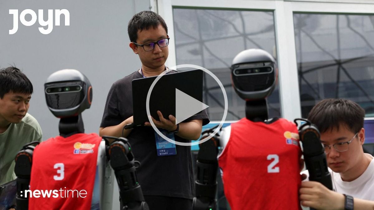 irre Eröffnungsfeier für Roboter-Spiele
