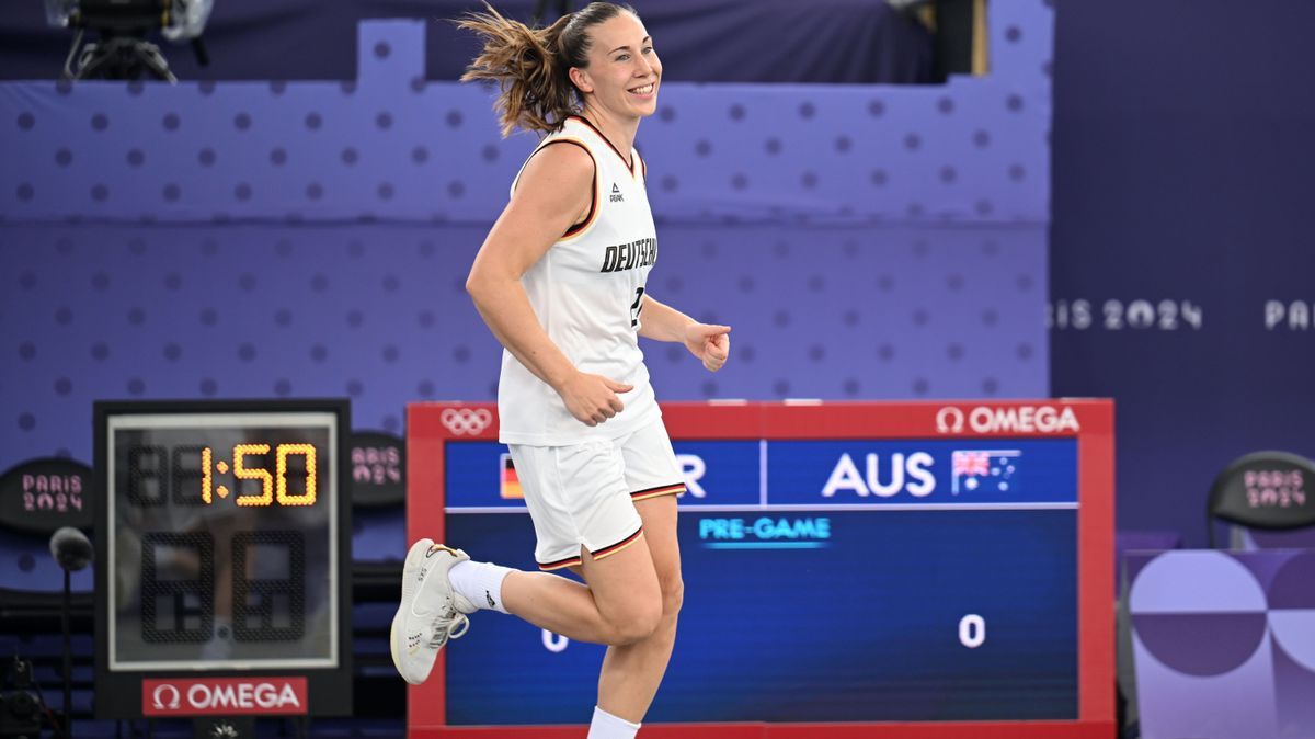 Die deutschen Olympia-Debütantinnen (Basketball/3x3) erreichten auf Anhieb das Halbfinale. Gegen Kanada wollen Svenja Brunckhorst & Co. nun sogar den Einzug ins Endspiel perfekt machen.