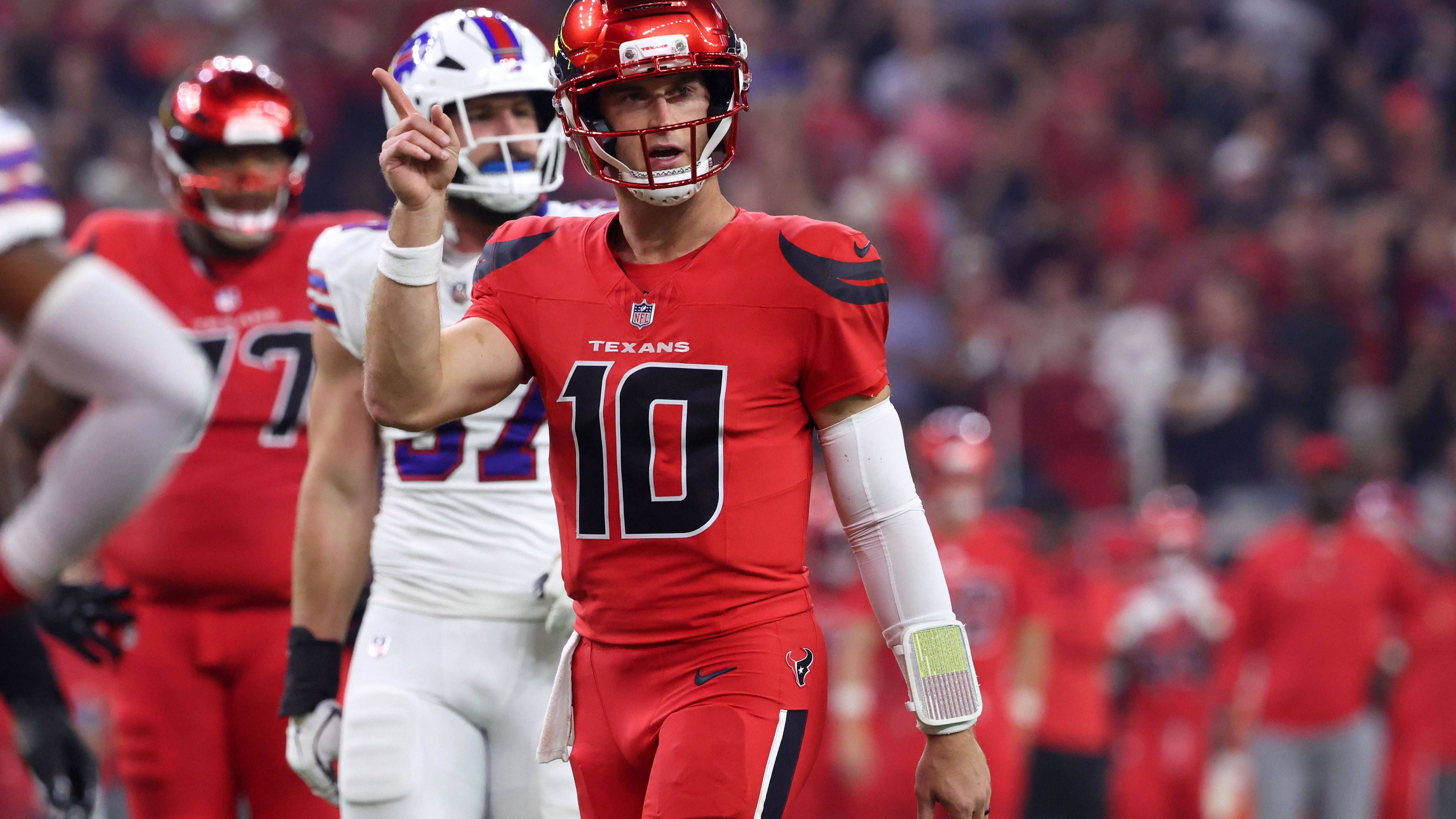 <strong>Houston Texans</strong><br>• Starter: Davis Mills (im Bild)<br>• Backup: Graham Mertz (Rookie)<br>• Verletzt: C.J. Stroud