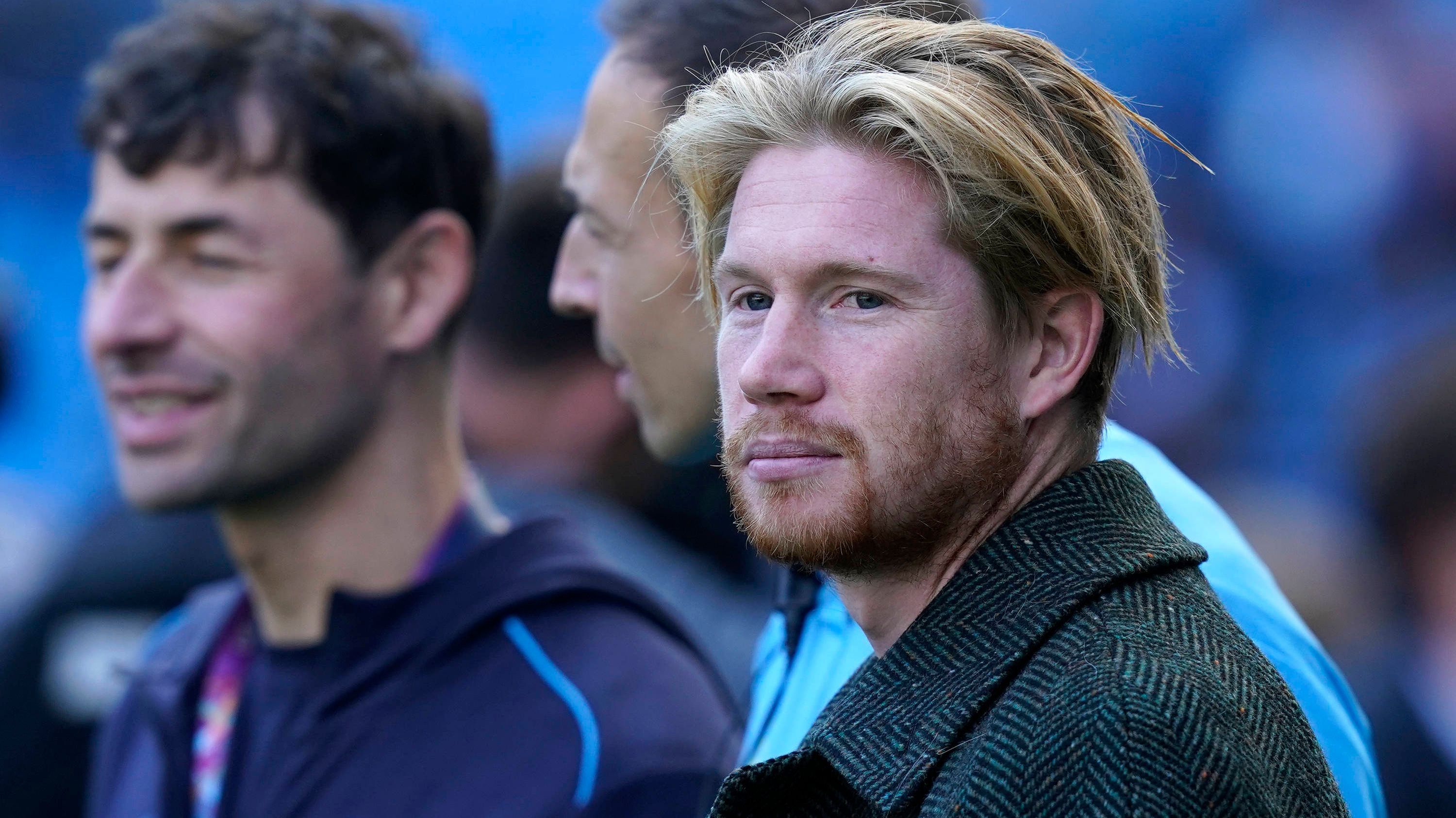 <strong>Kevin De Bruyne (San Diego FC)</strong><br>Kevin De Bruyne zählt seit Jahren zu den besten Mittelfeldspielern der Welt. Sein Vertrag bei Manchester City läuft im Sommer 2025 aus. Eine Verlängerung ist momentan jedoch kein Selbstläufer. Erst im Sommer befeuerte der Belgier Abgangsgerüchte selbst. Gegenüber der belgischen Zeitung "HLN" sagte er damals: "In meinem Alter muss man für alles offen sein."