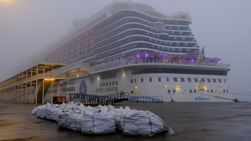 Aida musste gleich bei zwei Kreuzfahrten aufgrund der Wetterlage umdisponieren - zum Missfallen der Bordgäste.