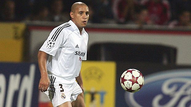 
                <strong>Roberto Carlos</strong><br>
                Obwohl Agüero Argentinier ist, stehen auch Brasilianer in seiner Traumelf. Roberto Carlos ist vor allem für seine gewaltigen Schüsse in Erinnerung geblieben. Agüero stellt den früheren Real-Profi im Mittelfeld auf.
              