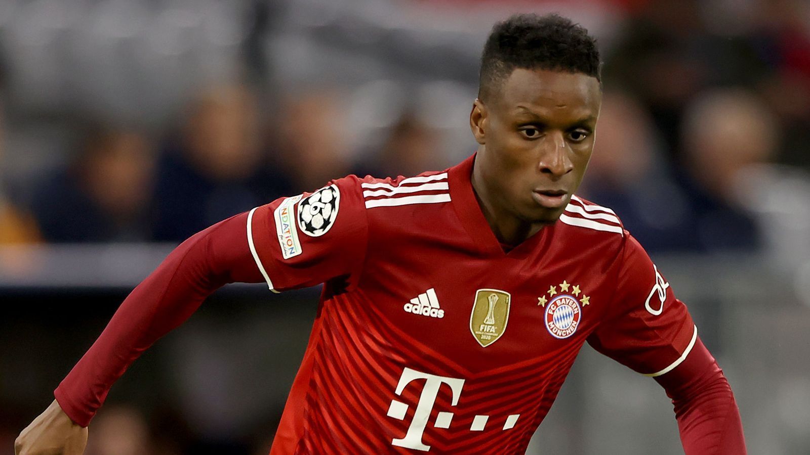 
                <strong>Bouna Sarr</strong><br>
                Nutzt seine Chance nicht wirklich. Kommt zur Halbzeit für Gnabry, was die rechte Offensivseite der Bayern deutlich ungefährlicher werden lässt. Gute Flanken? Fehlanzeige. ran-Note: 5
              