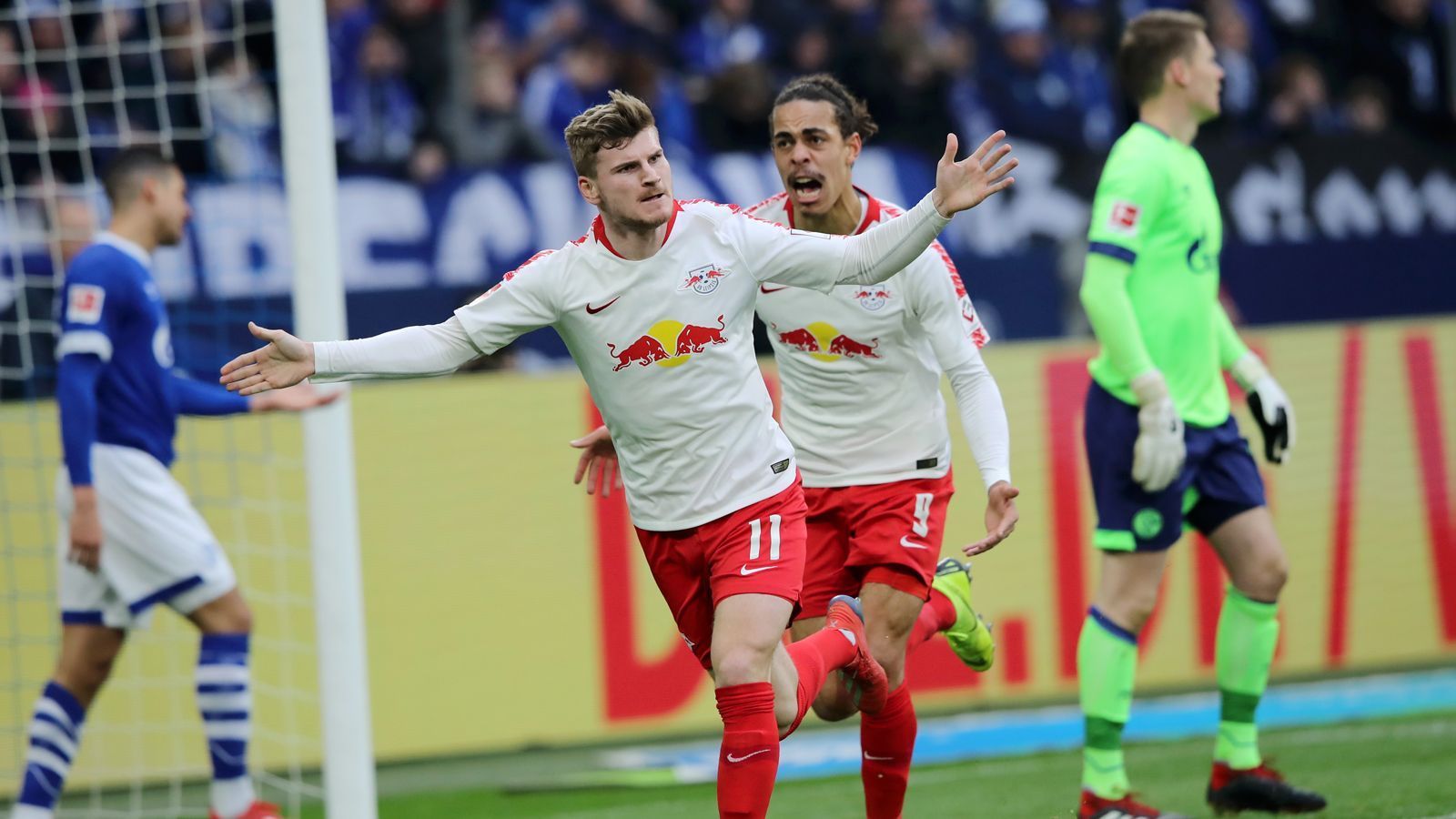 
                <strong>FC Schalke 04: So lief Spiel 1 nach Tedesco</strong><br>
                Im Spiel bedankte sich dann erst einmal der Gast aus Leipzig in Person von Timo Werner für Schalker Unzulänglichkeiten in der Abwehr. Der Nationalspieler traf schon in der 14. Minute zur Führung für die Sachsen, begünstigt von gleich mehreren Slapstick-Aktionen der S04-Defensive!
              