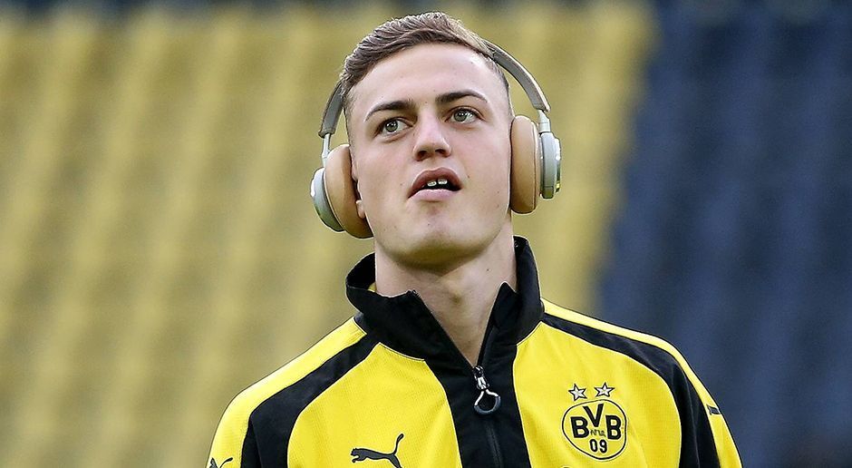 
                <strong>Jacob Bruun Larsen (Borussia Dortmund)</strong><br>
                Der Youngster bleibt nach seiner Einwechslung für Zagadou ohne Auffälligkeit. ran-Note: ohne Bewertung. 
              