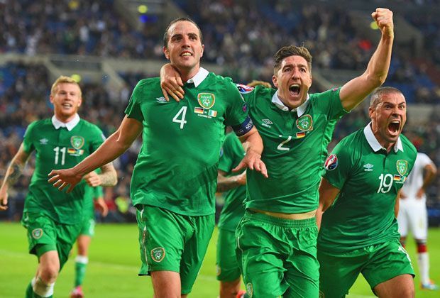 
                <strong>Daily Mail (England)</strong><br>
                Die Kollegen von der Insel drehen den Spieß um. Die "Daily Mail" feiert den irischen Torschützen: "O'Shea-Schock! Irlands Held betäubt Weltmeister Deutschland mit einem Last-Minute-Tor in seinem 100. Länderspiel!"
              