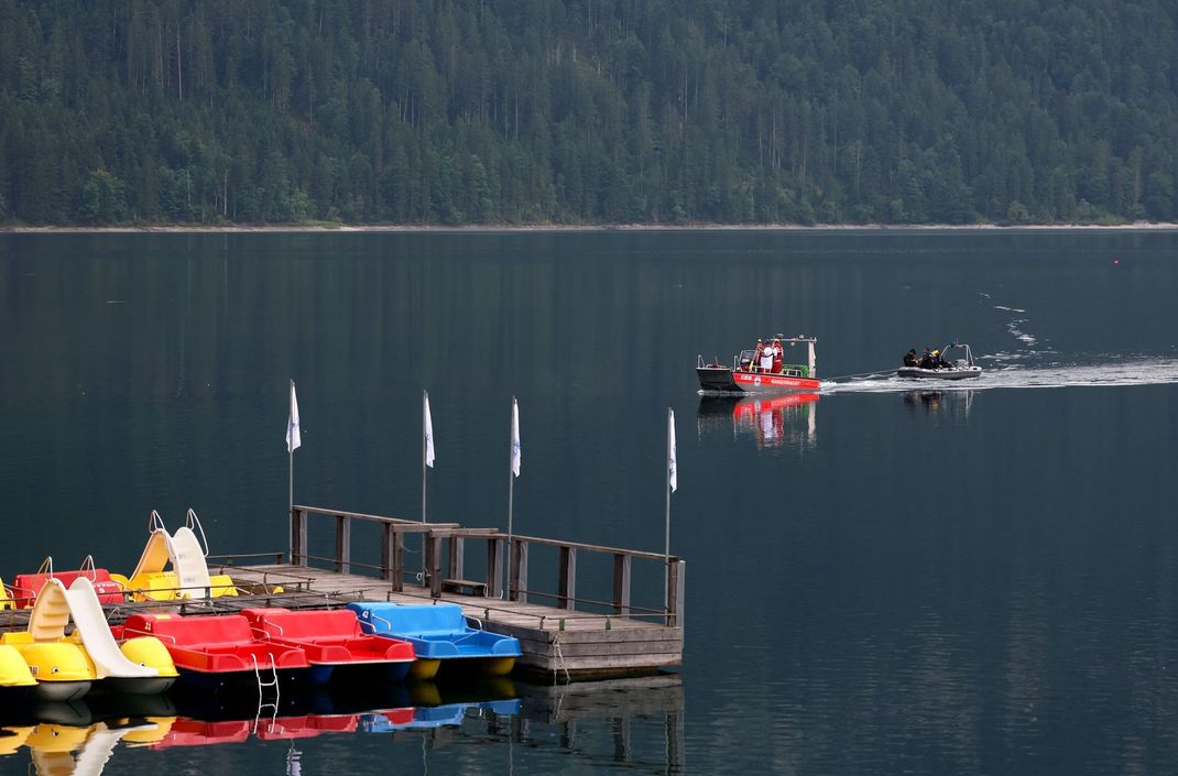 Der Eibsee gilt als beliebtes Ausflugsziel, am Samstag (5. Juli) wurde er zum Unglücksort.
