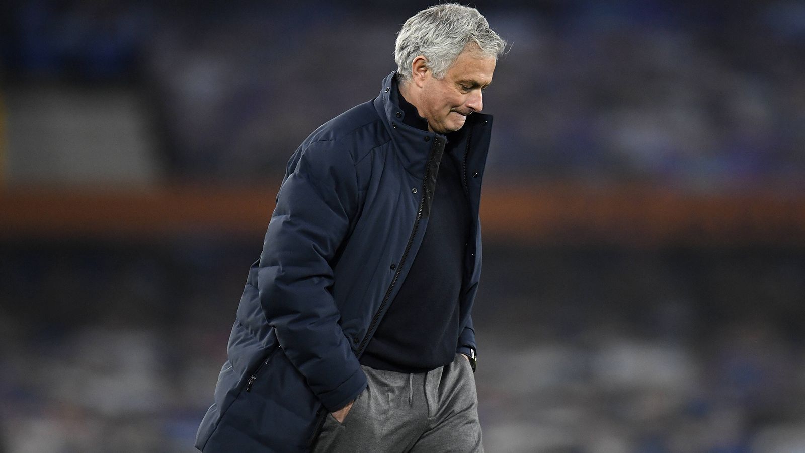 
                <strong>5. Platz: Jose Mourinho </strong><br>
                &#x2022; entlassen von: Tottenham Hotspur<br>&#x2022; Saison: 2020/21 (19.04.2021)<br>&#x2022; Abfindung: <strong></strong> Millionen Euro<br>
              