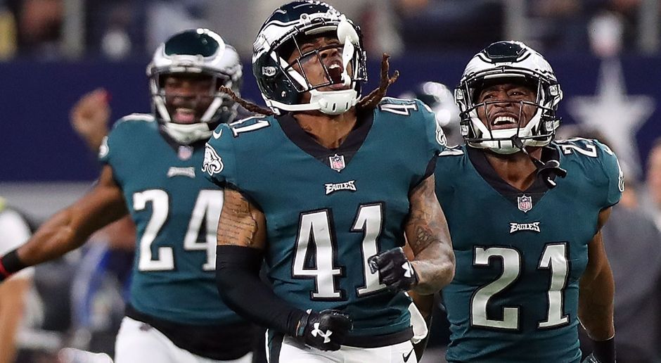 
                <strong>1. Philadelphia Eagles (10-1, Vorwoche Platz 1)</strong><br>
                Die Eagles feierten gegen die Bears den zehnten Sieg der Saison. Die Defense hielt Chicago bei gerade einmal drei Punkten und fing zwei Interceptions. Auf die Offensive um Quarterback Carson Wentz ist sowieso Verlass. Wentz hat inzwischen 28 Touchdown-Pässe an den Mann gebracht. Sollten die Eagles an den kommenden beiden Spieltagen auch die Seahawks und Rams schlagen, werden sie aller Voraussicht nach als Super-Bowl-Anwärter Nummer 1 in die Playoffs starten.
              