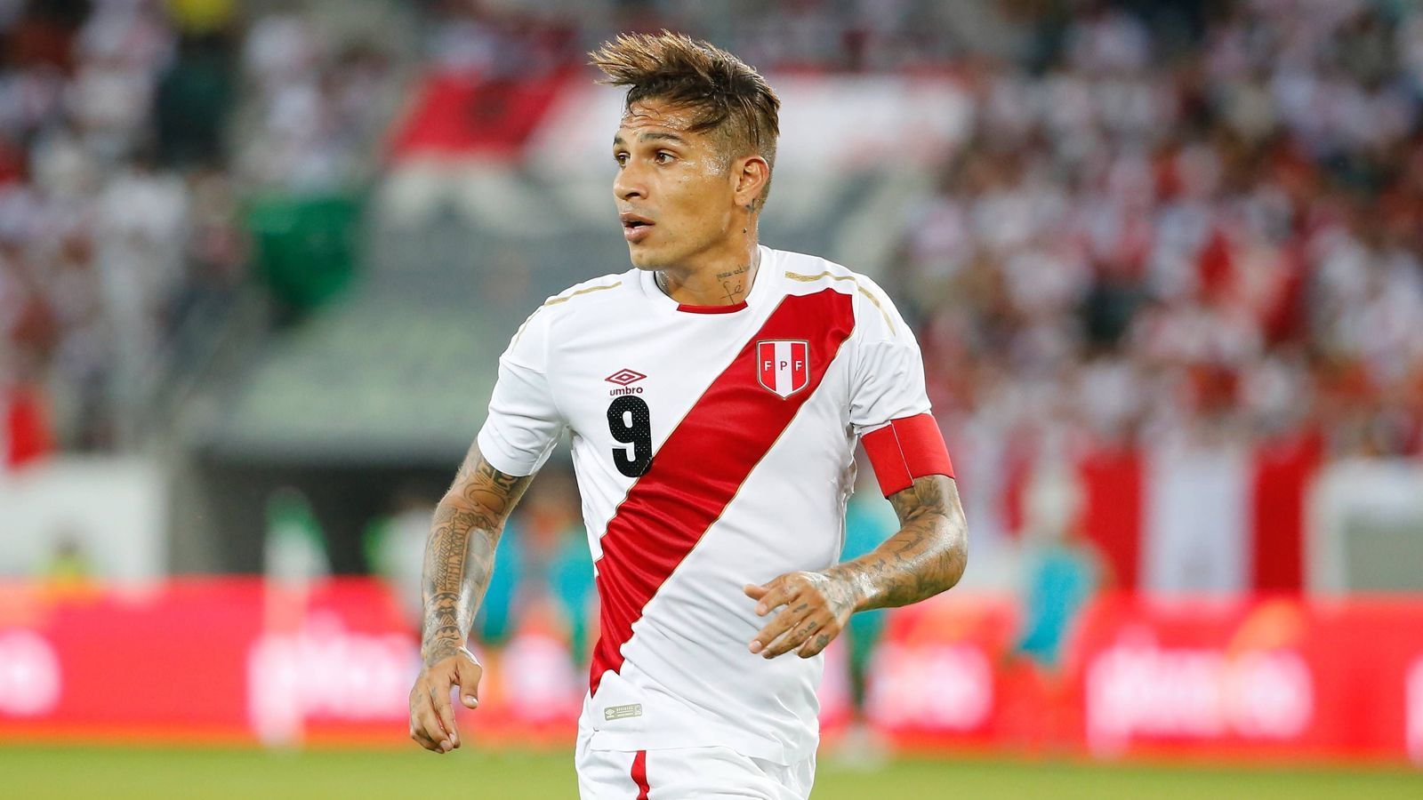 
                <strong>Peru: 26,91 Jahre</strong><br>
                Jüngster Spieler: Renato Tapia, 22 Jahre (28.7.1995)Ältester Spieler: Paolo Guerrero (Bild), 34 Jahre (1.1.1984)
              