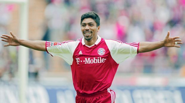 
                <strong>Giovane Elber</strong><br>
                Profi beim FC Bayern: von 1997 bis 2003Pflichtspiele (Tore): 266 (140)Erfolge mit dem FC Bayern: 4x Deutscher Meister, 3x DFB-Pokalsieger, 1x Champions-League-Sieger, 1x Weltpokal-Sieger
              