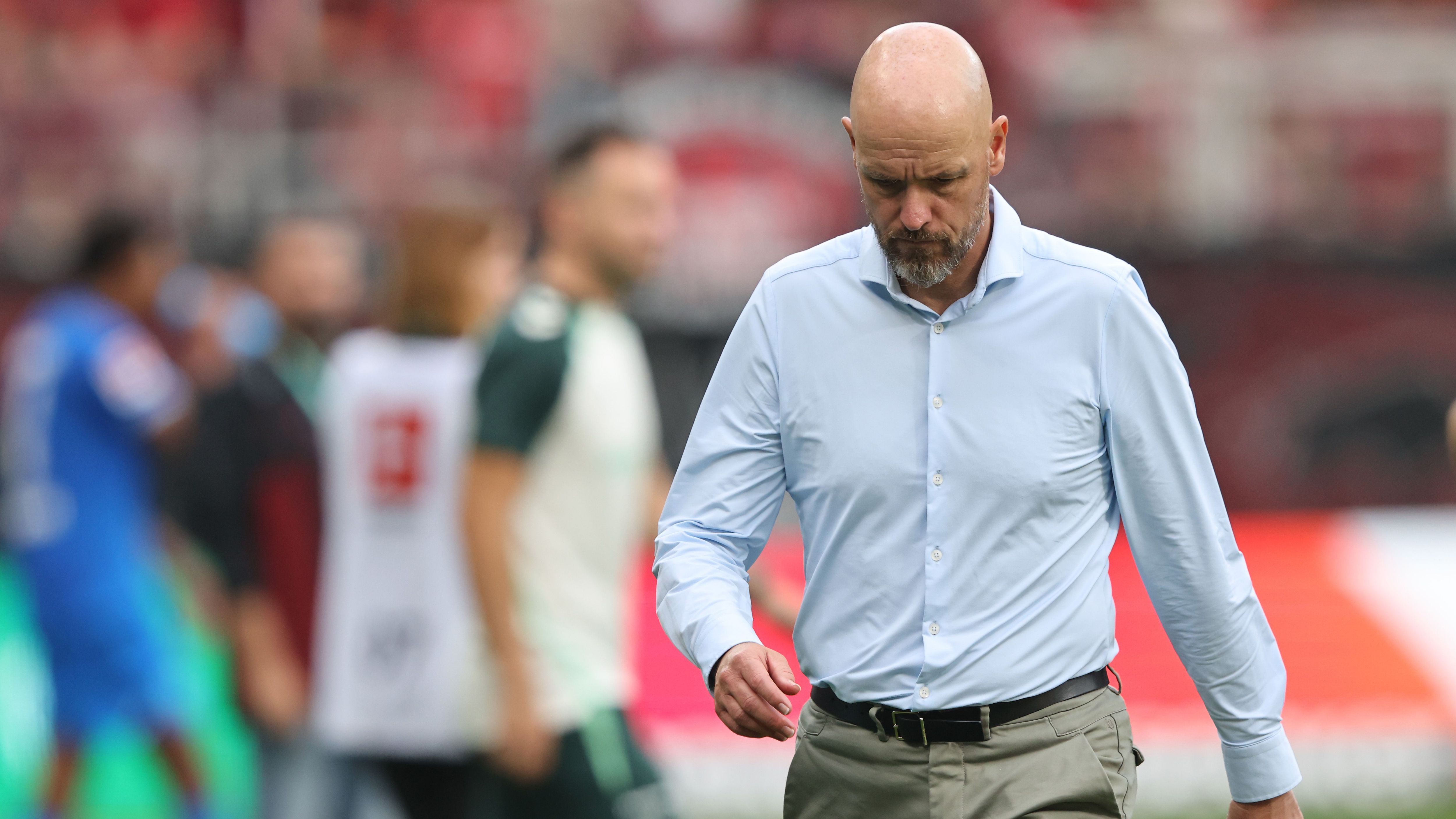 <strong>Erik ten Hag nach zwei Monaten entlassen - Bundesliga-Trainer mit den kürzesten Amtszeiten</strong><br><em>Er sollte den großen personellen Umbruch bei Bayer Leverkusen moderieren - und musste nach nur zwei Monaten wieder gehen. Der Niederländer Erik ten Hag schafft es damit in die Top Ten der Trainer mit den kürzesten Amtszeiten in der Bundeliga. Aber wo genau reiht er sich ein? <strong>ran</strong> präsentiert das Ranking (Stand: 2.9.2025, <em>Interimstrainer sind&nbsp;</em>ausgenommen)</em>