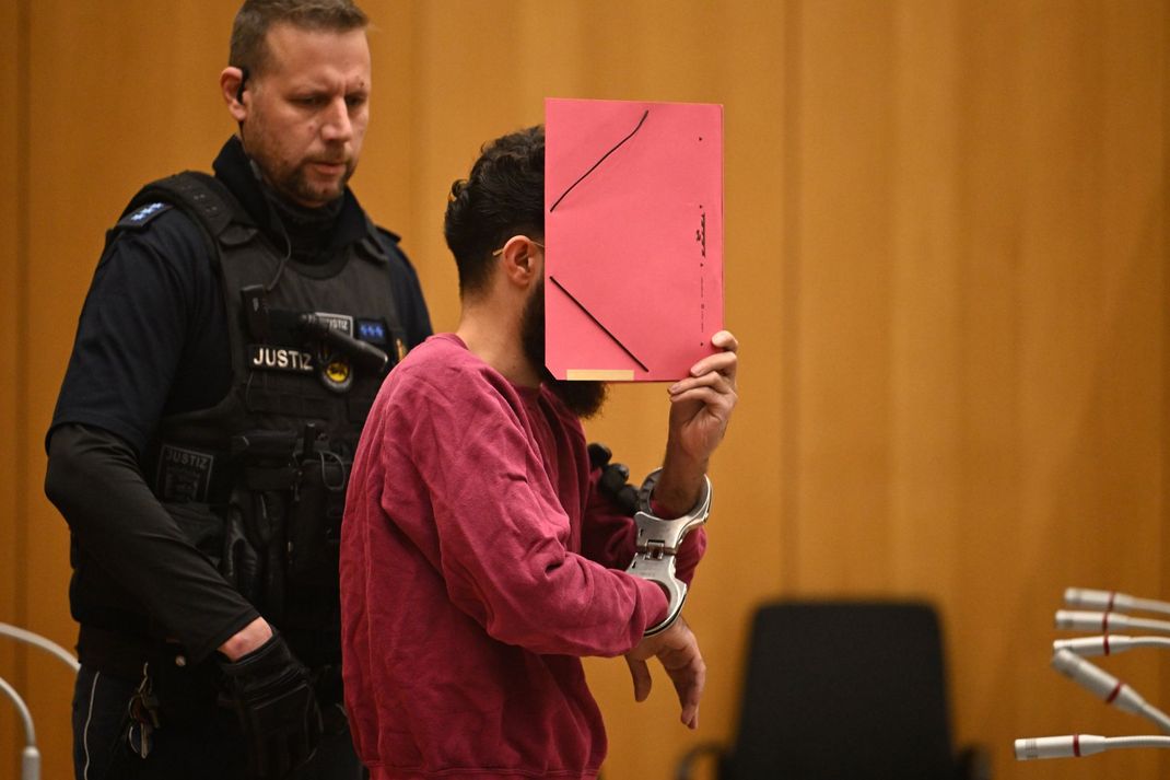 Im Prozess gegen den 26-jährigen Angeklagten wurde eine besondere Schwere der Schuld festgestellt.