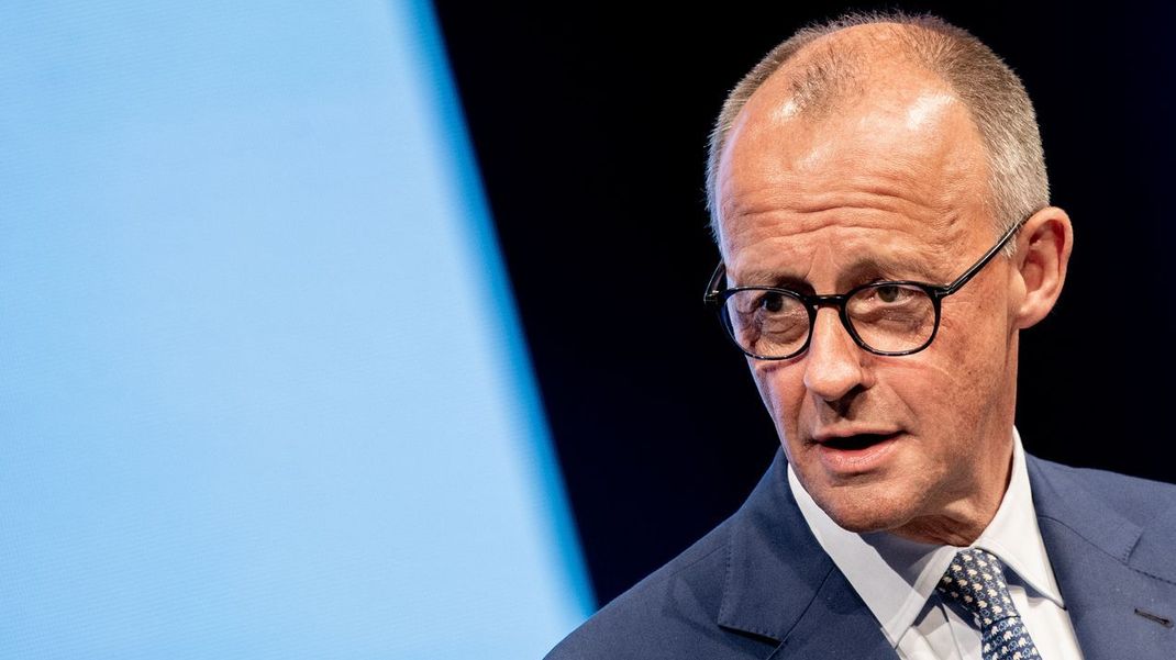Friedrich Merz möchte den Mittelstand nicht mit höheren Steuern belasten. Vielmehr spricht er sich für den Umbau des Sozialstaates aus.