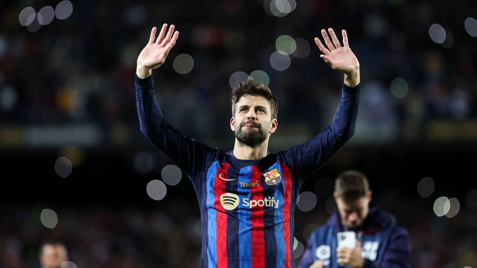 
                <strong>Gerard Pique (ehemals u.a. FC Barcelona) </strong><br>
                &#x2022; Instagram-Follower: 21,1 Millionen<br>&#x2022; Einnahmen pro Post: 65.338,87 Euro<br>
              