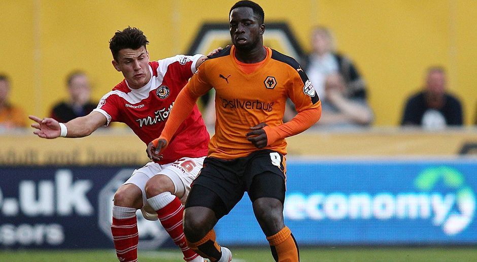 
                <strong>Regan Poole</strong><br>
                Innenverteidiger Regan Pool (l.) knöpft sich bei Newport County die Gegner vor. Steigerungspotenzial: 22 (von 54 auf 76)
              