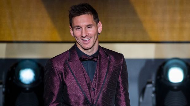 
                <strong>Lionel Messi</strong><br>
                Lionel Messi: Er stünde für ein völlig neues Bond-Konzept. Der Argentinier würde seine Fälle mit Schnelligkeit, Technik und Geschicklichkeit lösen.
              