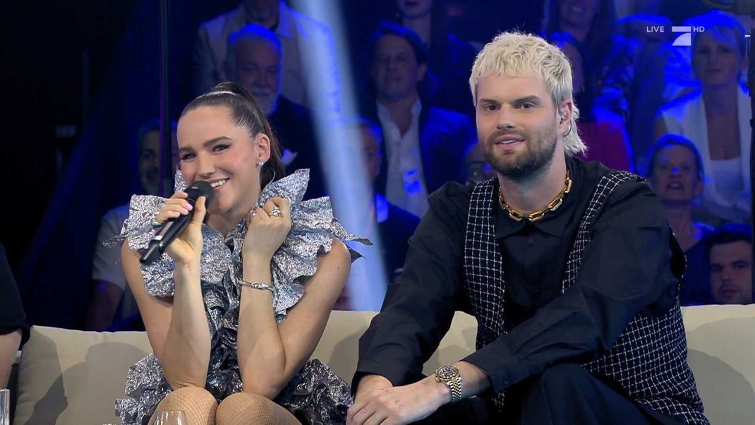 Dance-Pop-Duo Sofi Tukker zu Gast im Finale der 19. Staffel.