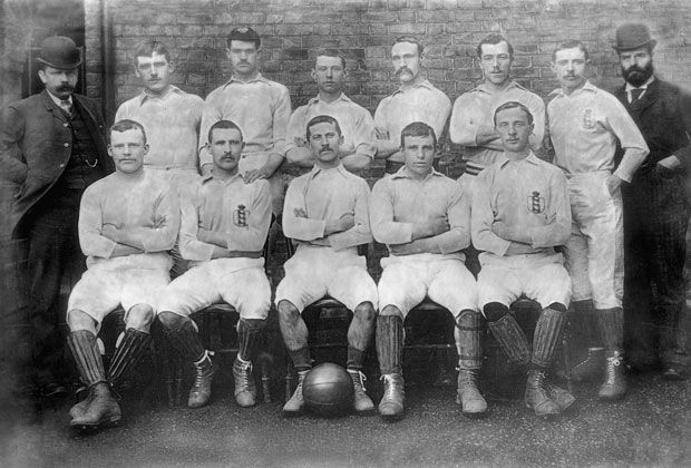 
                <strong>Platz 5: Notts County</strong><br>
                Der Erzrivale von Nottingham Forrest wurde 1862 gegründet. Die Fans von Notts County brüsten sich bis heute mit den drei Jahren Vorsprung, die ihr Verein älter ist. Konnten bereits den FA Cup gewinnen und sind Gründungsmitglied der Premier League.
              