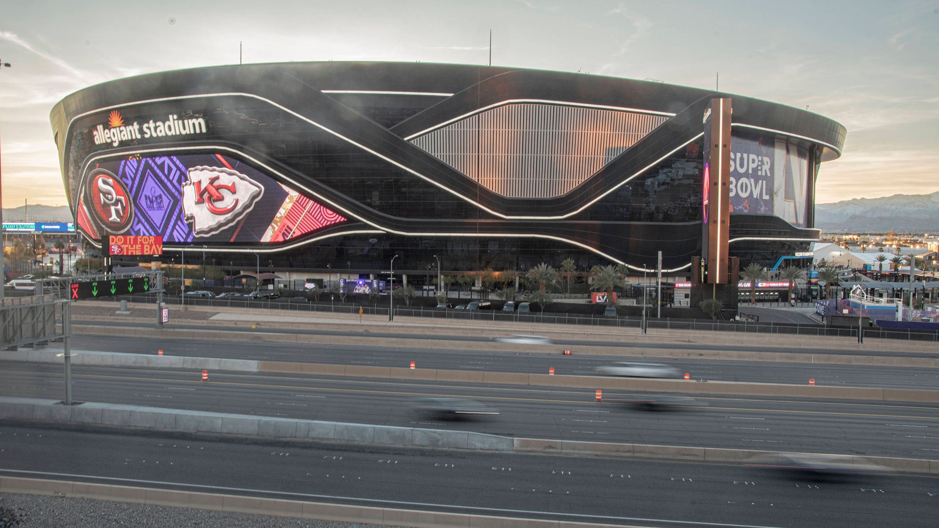 <strong>Las Vegas (einen Super Bowl ausgetragen)</strong><br> • Stadion: Allegiant Stadium (2024)