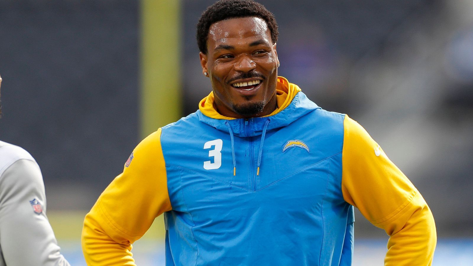 
                <strong>Derwin James Jr.</strong><br>
                Position: Strong SafetyTeam: Los Angeles Chargers
              