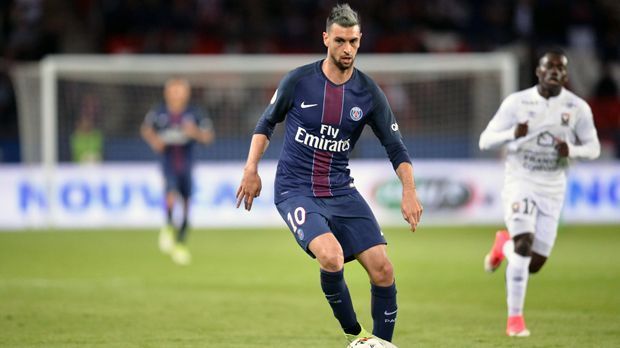 
                <strong>2011/12 - Javier Pastore</strong><br>
                Wechsel von: US Palermo zu Paris St. GermainZeitpunkt des Wechsels: August 2011Alter zum Zeitpunkt des Wechsels: 22 JahreAblösesumme: 42 Millionen Euro
              