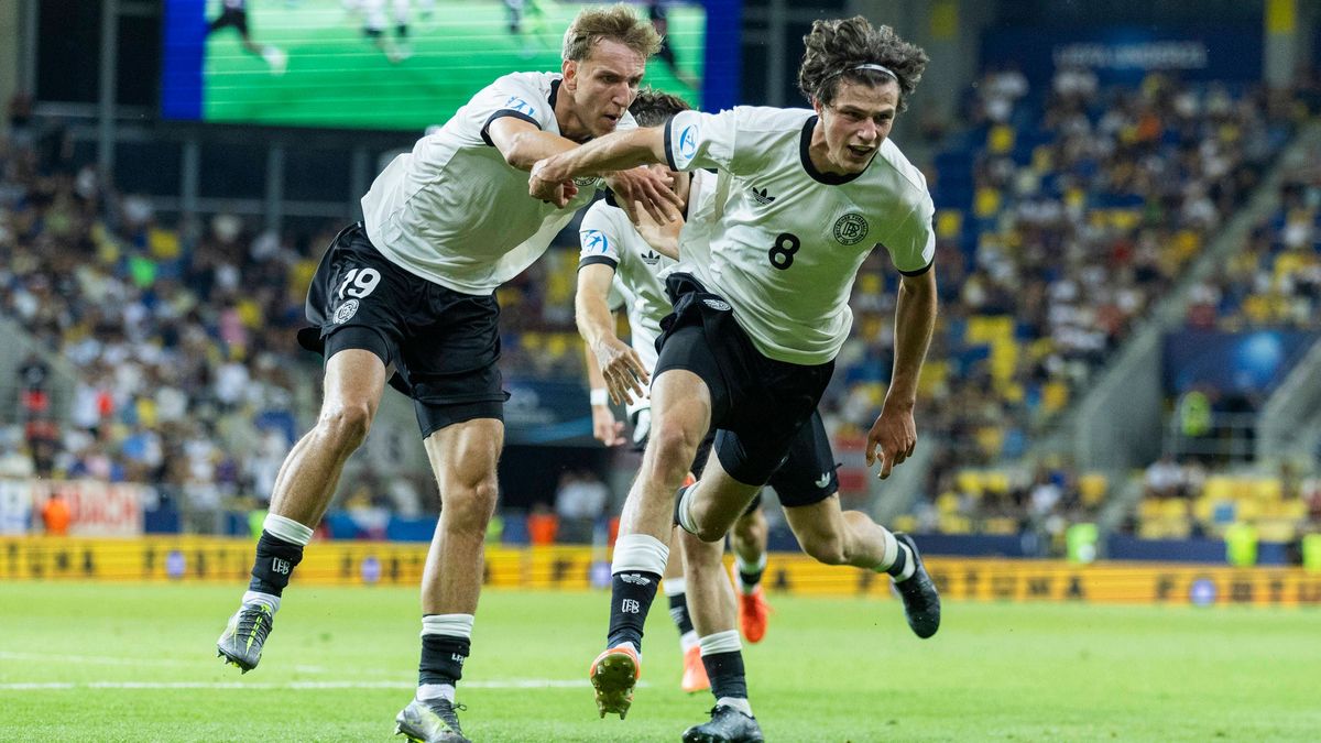 UEFA U21, U 21 Europameisterschaft, Viertelfinale: Deutschland - Italien; 22.06.2025 Jubel nach dem Tor durch Merlin Röhl (Deutschland, 8) bei der UEFA U21-Europameisterschaft im Viertelfinalspiel ...