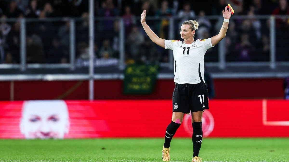 Popp beendete im vergangenen Jahr ihre DFB-Karriere