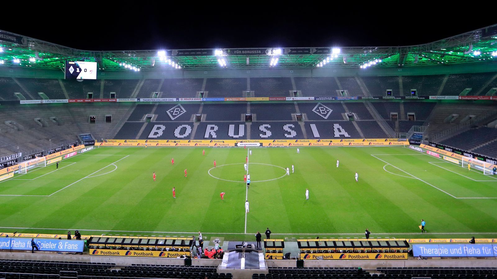 
                <strong>Bundesliga</strong><br>
                Am Wochenende sorgte der 1. FC Köln für Schlagzeilen, als zwei Spieler und ein Physio positiv getestet wurden. Anschließend äußerte sich Birger Verstraete besorgt wegen der positiven Coronatests. Der FC bestellte seinen Spieler zum Rapport und schoss damit ein moralisches Eigentor. Die Diskussionen um Sinn und Unsinn einer Fortsetzung unter diese Umständen und mit Geisterspielen wurde dadurch einmal mehr angeheizt.
              