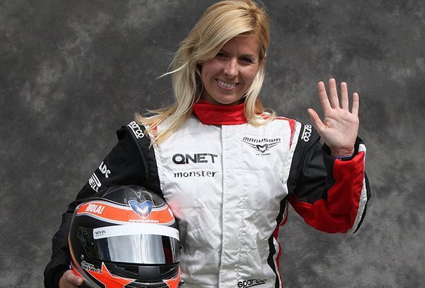 
                <strong>Maria de Villota</strong><br>
                De Villota bezahlte ihr Formel-1-Engagement mit dem Leben. Als Testfahrerin zog sie sich bei einem Unfall schwere Kopf- und Gesichtsverletzungen zu und verlor ihr rechtes Auge. Knapp ein Jahr danach starb sie an den Folgen des Unfalls. Sie wurde 33 Jahre alt.
              