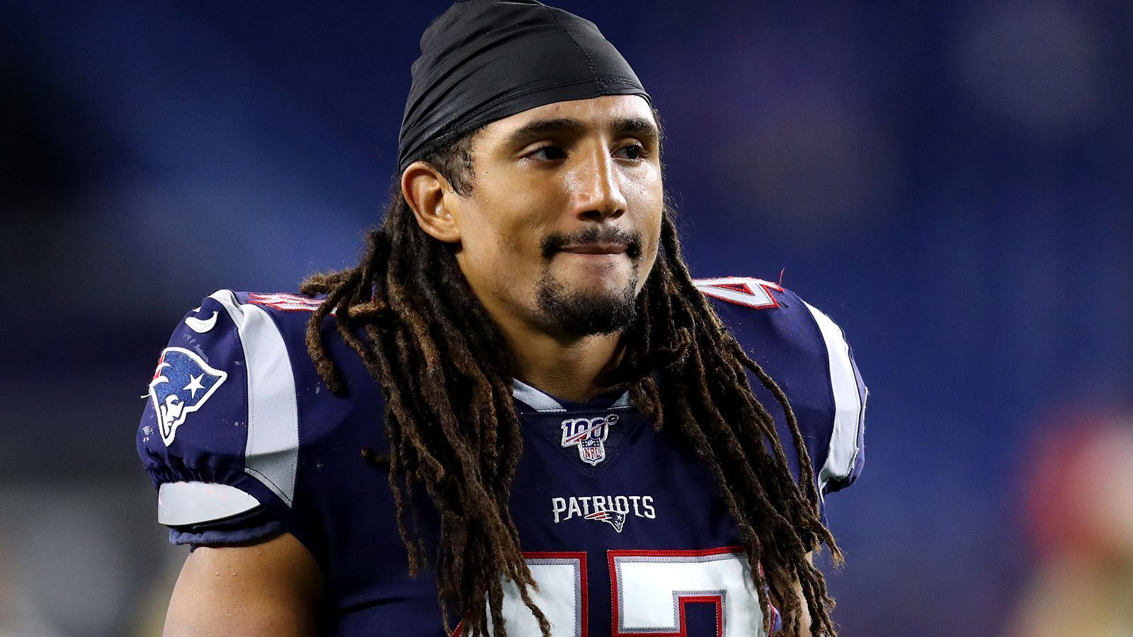 
                <strong>Jakob Johnson (New England Patriots)</strong><br>
                Seit 2019 spielt Jakob Johnson in der NFL. Über das "International-Player-Pathway-Program" erkämpfte sich der Fullback einen Platz bei den New England Patriots. In der Saison 2021 verdient der Stuttgarter 850.000 Dollar und ist damit Topverdiener unter den deutschen Spielern.
              