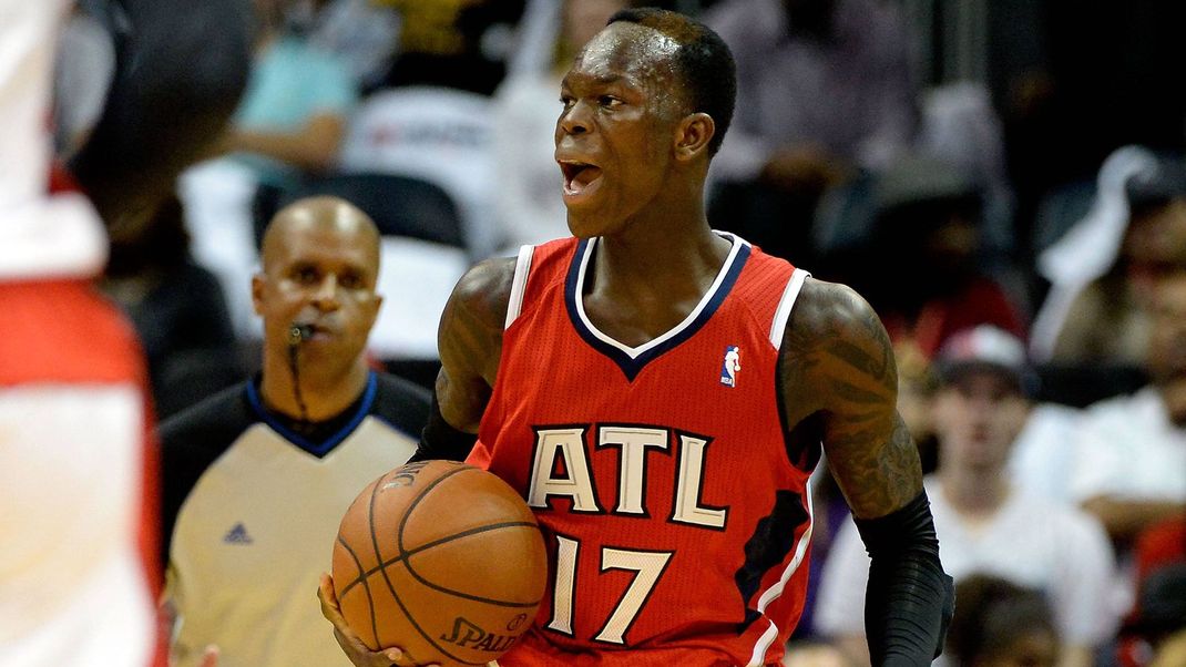 Dennis Schröder 2013 im Trikot der Atlanta Hawks