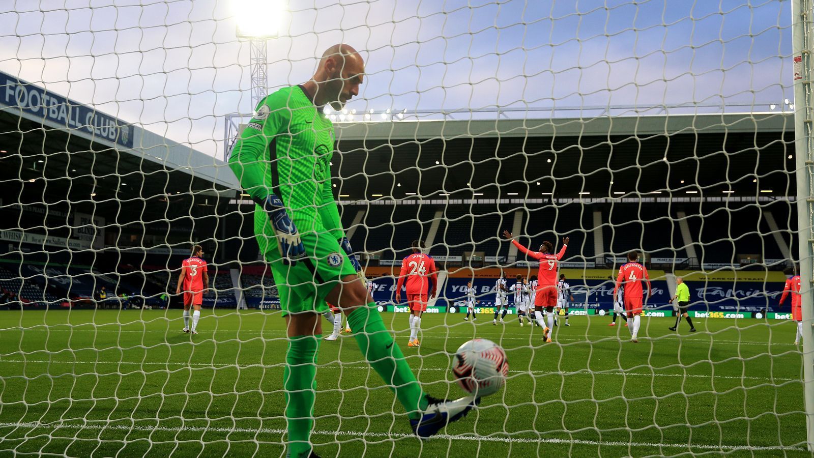 
                <strong>Platz 1: Willy Caballero (FC Cheslea)</strong><br>
                39 Jahre (geboren am 28. September 1981)
              