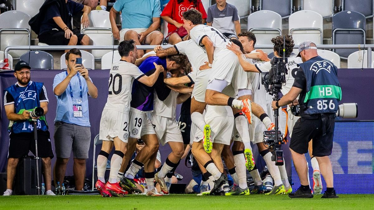 Die U21 bejubelt den FInal-Einzug