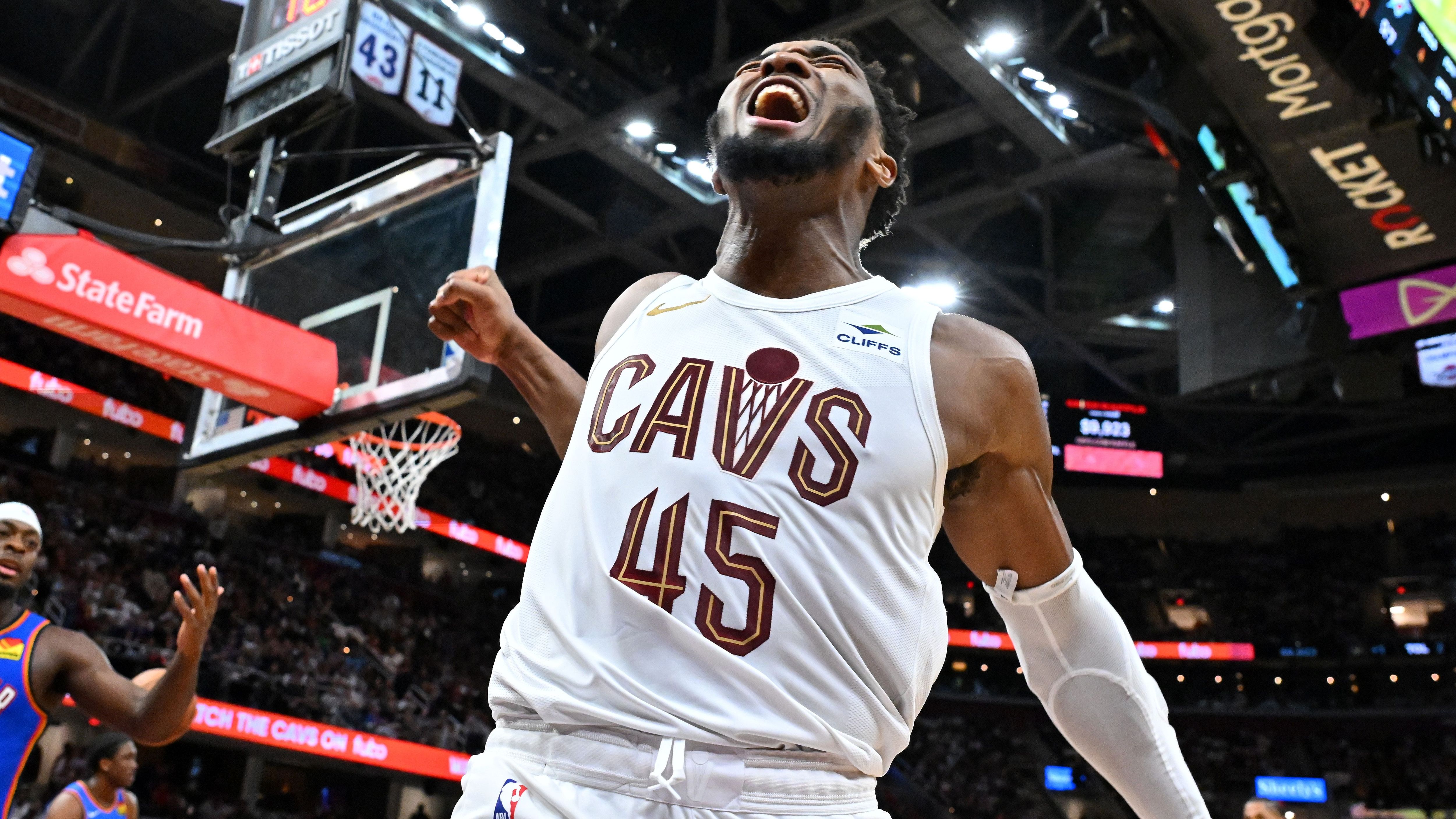 <strong>Auf den Playoff-Plätzen:&nbsp;Cleveland Cavaliers - Eastern Conference</strong><br>Eine eigentlich gute Saison der Cleveland Cavaliers wurde durch diverse Verletzungen immer wieder gebremst. Nach den enttäuschenden Playoffs 2023 geht es für die Cavs in diesem Jahr um Wiedergutmachung. Mit Darius Garland, Donovan Mitchell, Isaiah Mobley und Jarrett Allen, die inzwischen eingespielter sind, könnte es dieses Jahr weiter als im Vorjahr gehen.