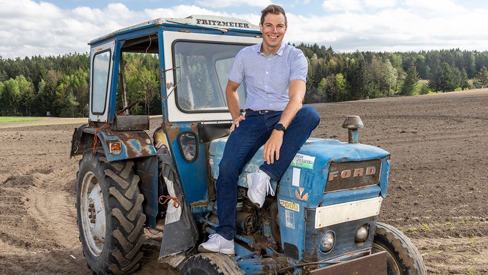 Stefan wünscht sich eine sportliche Freundin mit schönen Zähnen. Außerdem sind ihm Ehrlichkeit, Treue und Zuverlässigkeit sowie ein respektvoller Umgang wichtig.