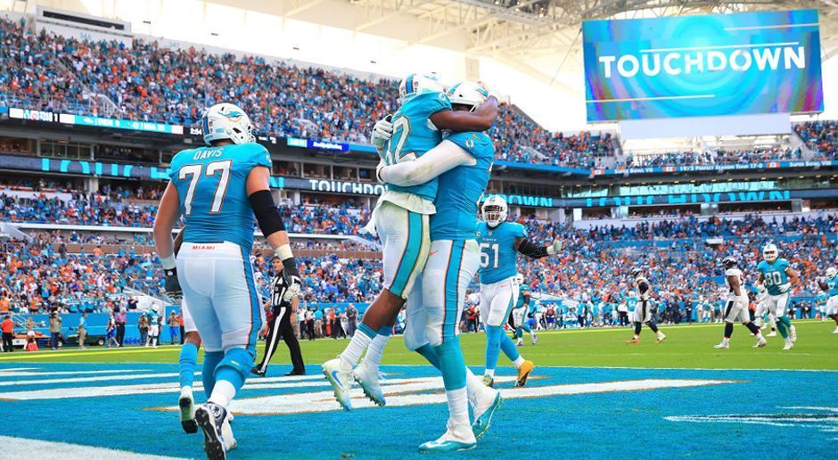 
                <strong>Platz 10 in der AFC: Miami Dolphins (6-8)</strong><br>
                Week 16: at Kansas City ChiefsWeek 17: vs. Buffalo BillsDie Dolphins können die Playoffs nur über die Bilanz erreichen. Die Patriots haben den Division-Titel der AFC East bereits sicher.
              