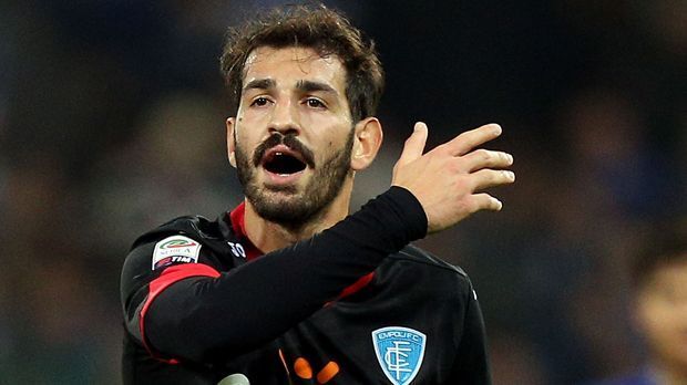 
                <strong>Riccardo Saponara</strong><br>
                Riccardo Saponara: Auch Mittelfeldspieler Saponara könnte im Winter an die Merseyside wechseln. Legt Liverpool die vom FC Empoli geforderten 20 Millionen Euro auf den Tisch, könnte der 23-Jährige durchaus ein wahrscheinlicher Transfer werden. (Quelle: Tuttosport)
              