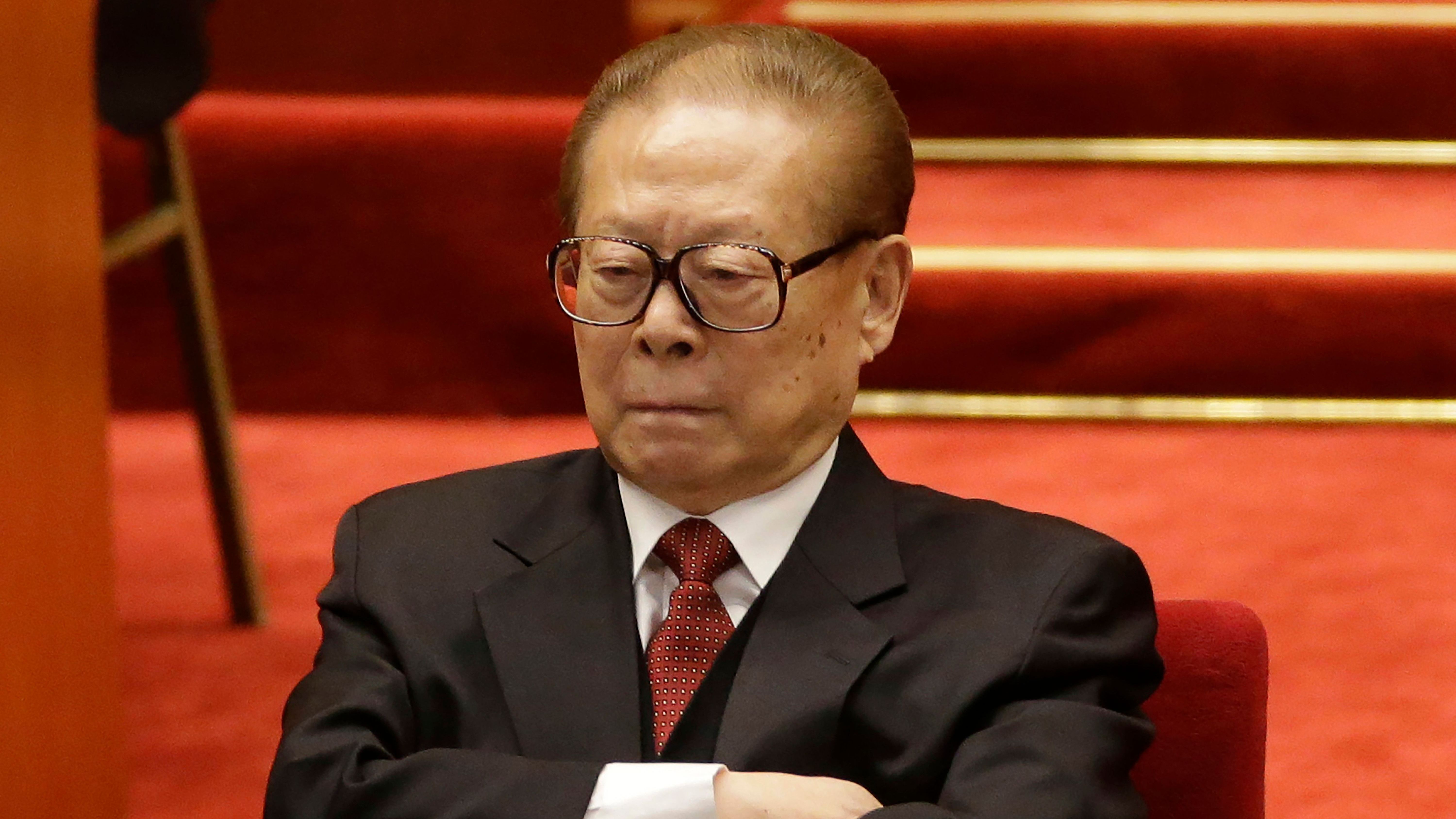 30. November: Jiang Zemin (geb. 1926) früherer Staatschef Chinas (1993 - 2003) und Vorsitzender der Kommunistischen Partei (1989 - 2002)