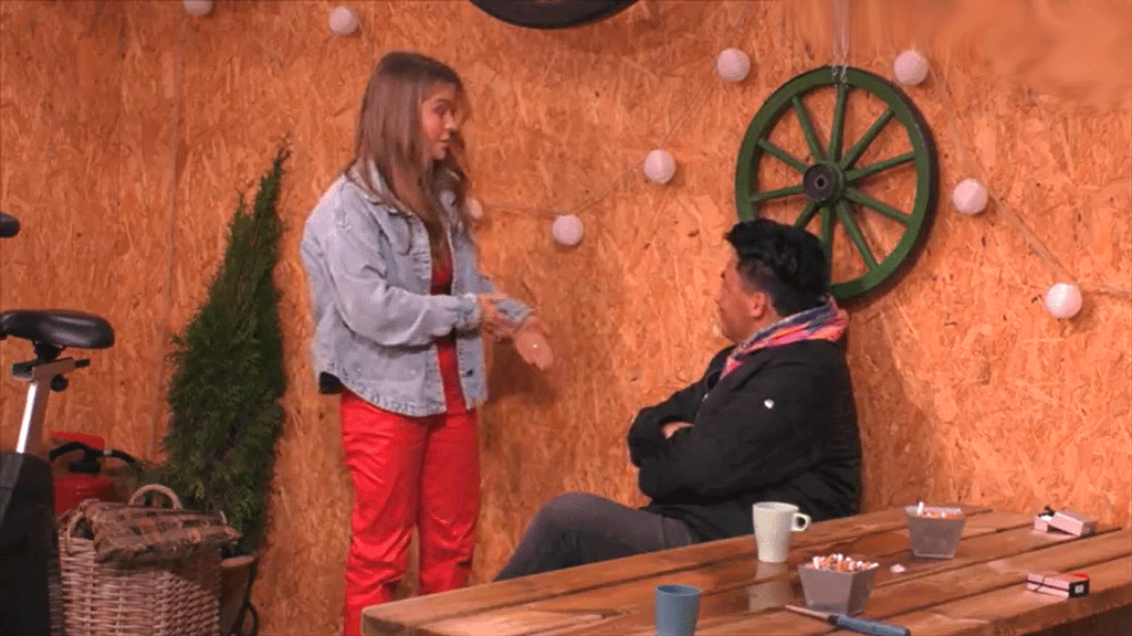 Neuzugang Julia und Matthias Mangiapane sind sich einig: Diese "Big Brother"-Bewohnerin geht gar nicht