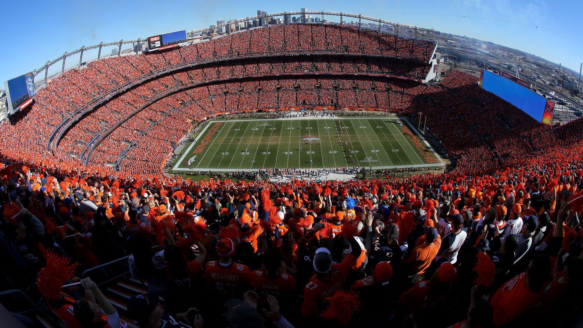 
                <strong>Platz 24: Denver Broncos</strong><br>
                &#x2022; Stadion: Empower Field at Mile High<br>&#x2022; Preis für ein kleines Bier: 7,50 Dollar <br>
              