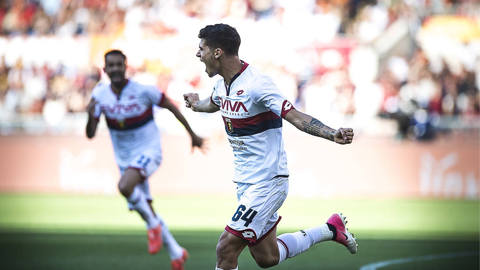 
                <strong>Pietro Pellegrini, damals FC Genua</strong><br>
                Auch Italien hat ein Fußballwunderkind. Viele Hoffnungen Ruhen aktuell auf Pietro Pellegri - und der ist gerade einmal 17 Jahre alt. Sein Debüt in der Serie A beim FC Genua liegt trotzdem schon ein Jahr zurück. Jetzt steht er bei AS Monaco unter Vertrag.
              