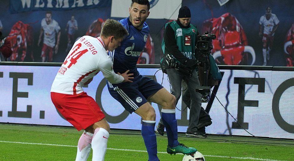
                <strong>Dominik Kaiser</strong><br>
                Dominik Kaiser: Der Kapitän kam in der 23. Minute für den angeschlagenen Benno Schmitz. Vor allem sein Zusammenspiel mit Marcel Sabitzer klappte gut. Der Ex-Hoffenheimer sorgte für einige gefährliche Pässe in die Schalker Strafraummitte. ran-Note: 3.
              