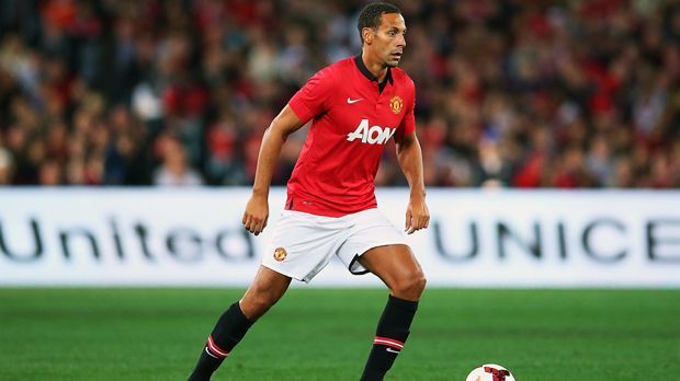 
                <strong>Platz 3 - Rio Ferdinand</strong><br>
                Wechsel von: Leeds United zu Manchester UnitedZeitpunkt des Wechsels: Juli 2002Ablösesumme: 46 Millionen Euro"Transfer Price Index"-Summe: 154,3 Millionen Euro
              