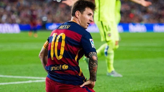 
                <strong>Mittelfeld: Lionel Messi</strong><br>
                Mittelfeld: Lionel Messi. Wenn "La Pulga" im Mittelfeld seinen Platz findet, weiß man, dass ein Stürmer seine Traum-Elf aufstellt. Messi ist nach Redondo der zweite Argentinier dieser Truppe.
              