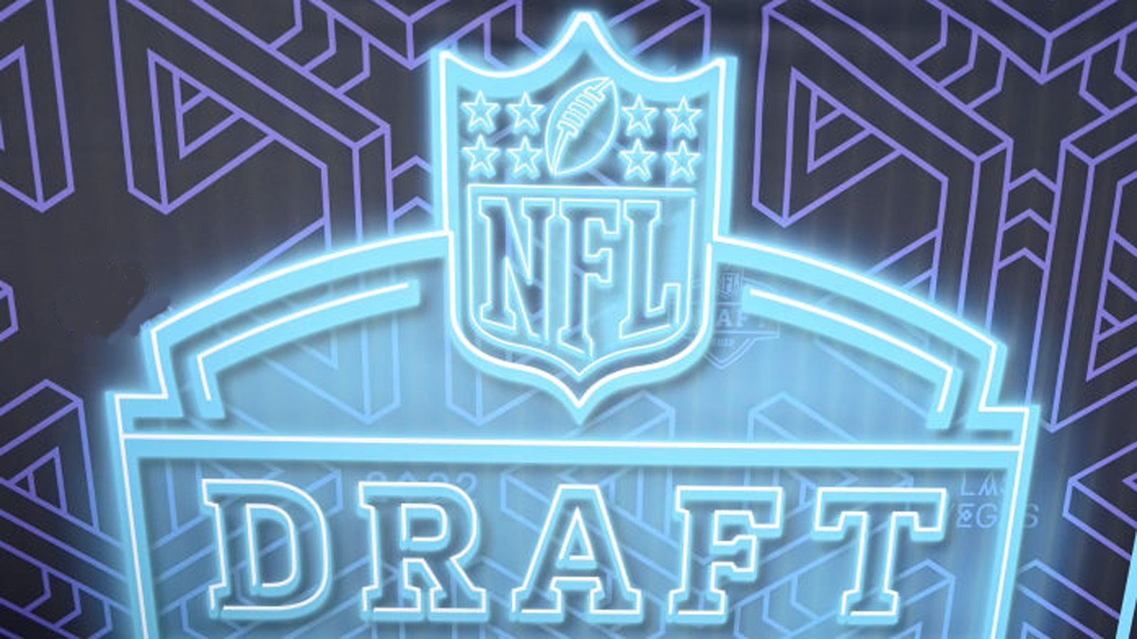 
                <strong>NFL Draft 2023: Young wird Nummer-1-Pick - drei Quarterbacks unter den Top Vier</strong><br>
                Bryce Young ist der Nummer-1-Pick 2023. Und auch danach zeigt die Quarterback-Klasse ihren Wert. ran zeigt, wie die erste Runde im Draft verläuft.Der NFL Draft 2023 findet vom 27. bis zum 29. April 2023 in Kansas City statt. Die ersten 18 Picks gehen an die Teams, die sich nicht für die Playoffs qualifiziert haben. Bei gleicher Bilanz entscheidet die Stärke aller Gegner in der Regular Season (Strength of Schedule). Je schwächer die Gegner, desto früher darf das jeweilige Team im Draft picken. Ab Platz 19 werden die Teams am Ende der Saison nach dem Zeitpunkt ihres Ausscheidens in der Postseason gelistet, dann nach ihrer Bilanz in der Regular Season. Den Miami Dolphins wurde ihr Erstrunden-Pick - Nr. 21 - wegen der illegalen Kontaktaufnahme zu Tom Brady aberkannt. 
              