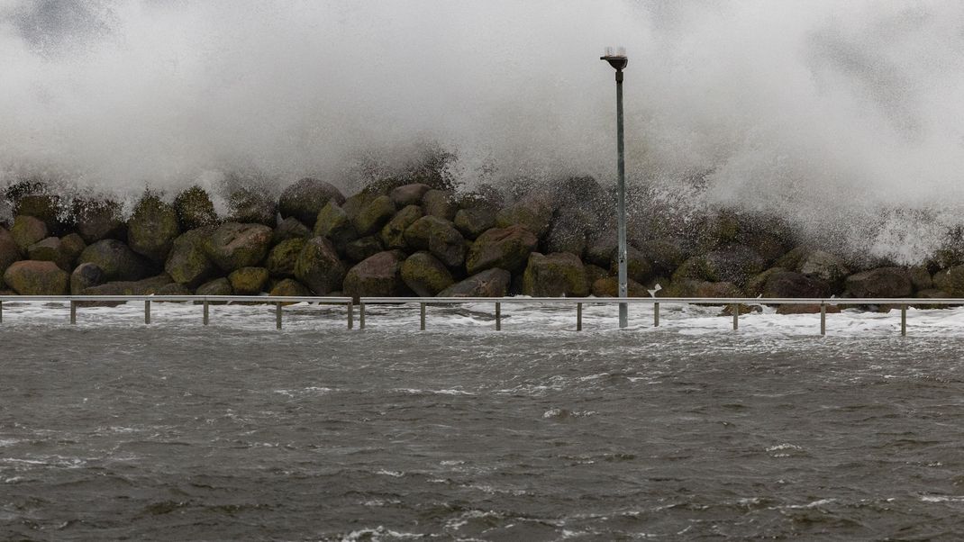 Vor Weihnachten soll der Nordseeküste eine Sturmflut drohen.